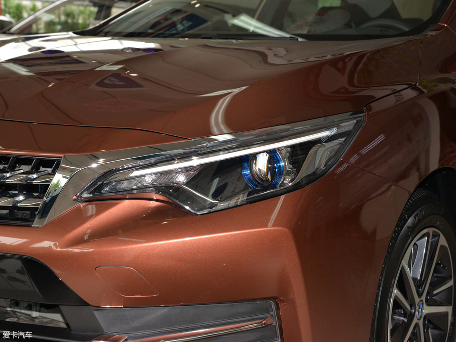 2018���D60 1.6L XL �ք�����Ӣ��