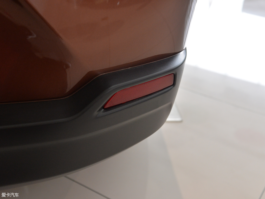 2018���D60 1.6L XL �ք�����Ӣ��