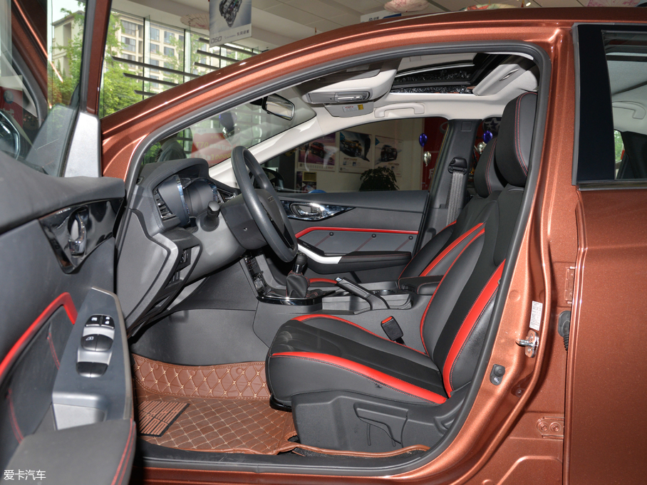 2018���D60 1.6L XL �ք�����Ӣ��