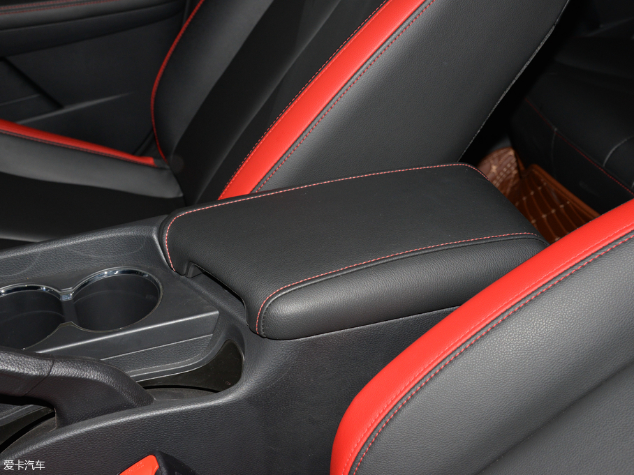 2018���D60 1.6L XL �ք���(li��n)��Ӣ��