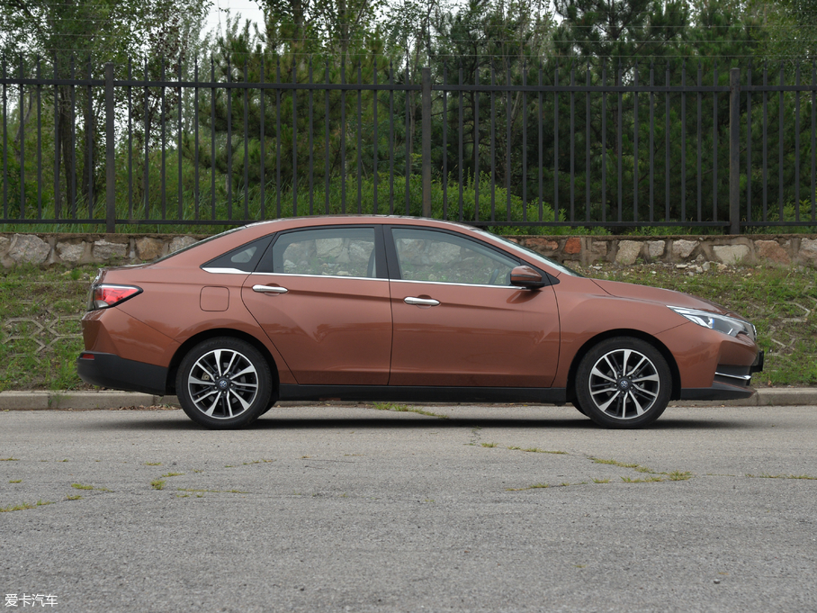 2018D60 1.6L XV CVTA