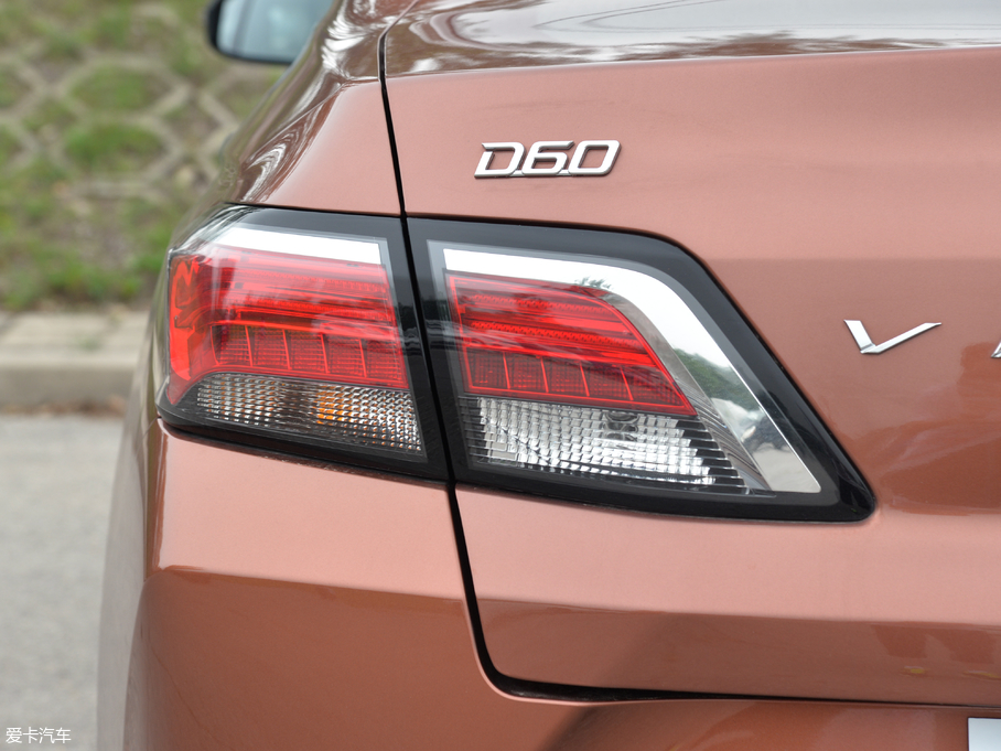 2018���D60 1.6L XV CVT��(li��n)���A��