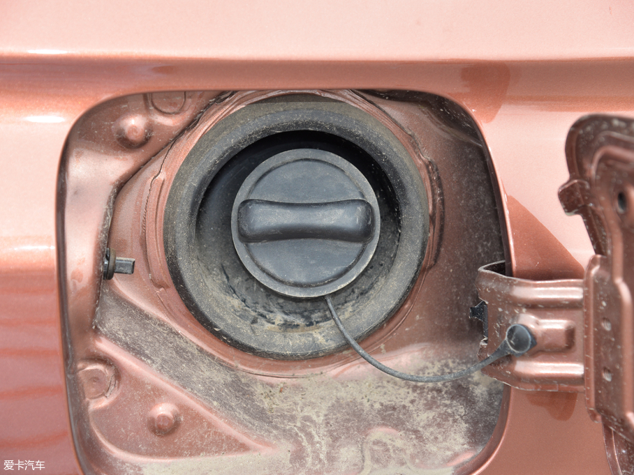 2018���D60 1.6L XV CVT�����A��