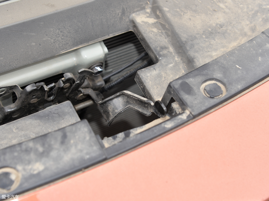 2018���D60 1.6L XV CVT�����A��