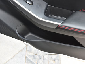 20181.6L XV CVTA g