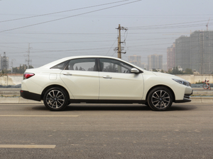 20181.6L XV CVTA w^