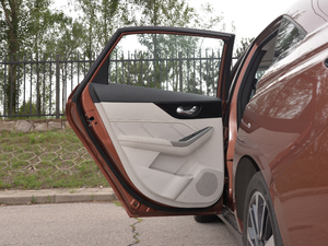 20181.6L XV CVTA ܇T