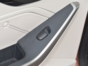 20181.6L XV CVT(lin)A g