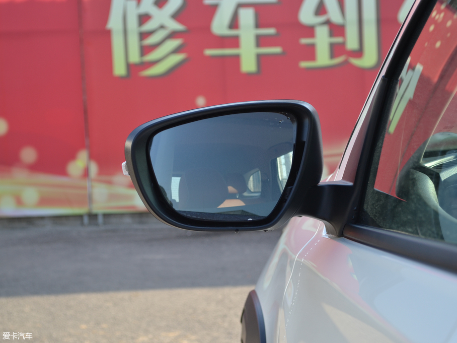 2018T70 2.0L CVT\Ӱ