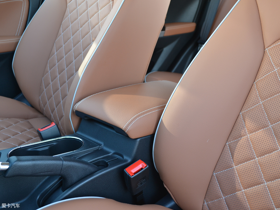 2018T70 2.0L CVT\Ӱ