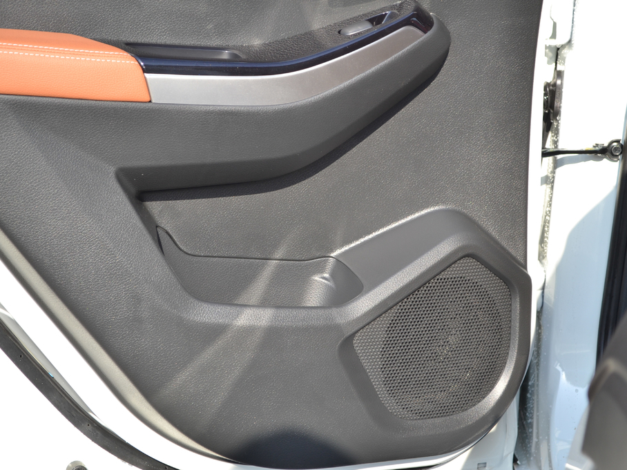 2018T70 2.0L CVT\Ӱ