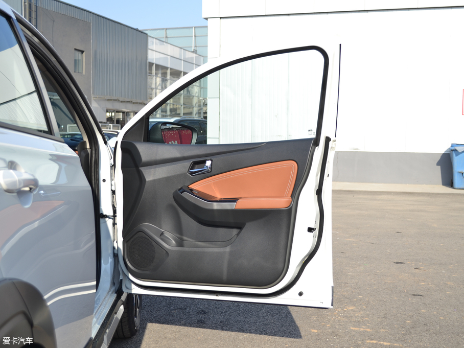 2018T70 2.0L CVT\Ӱ