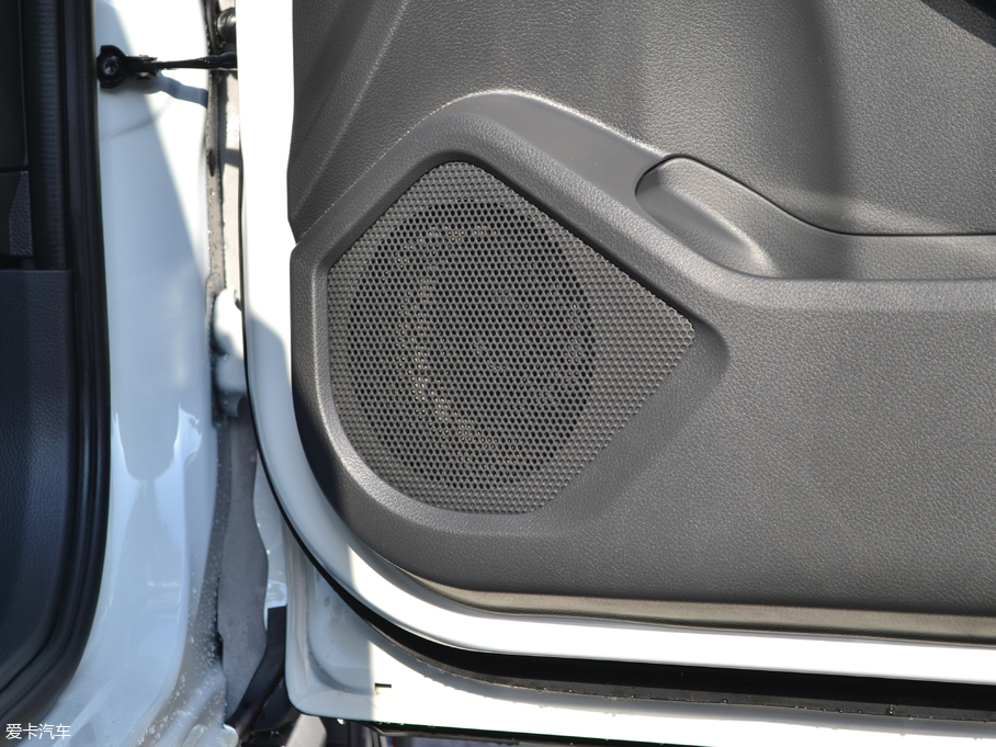 2018T70 2.0L CVT\Ӱ