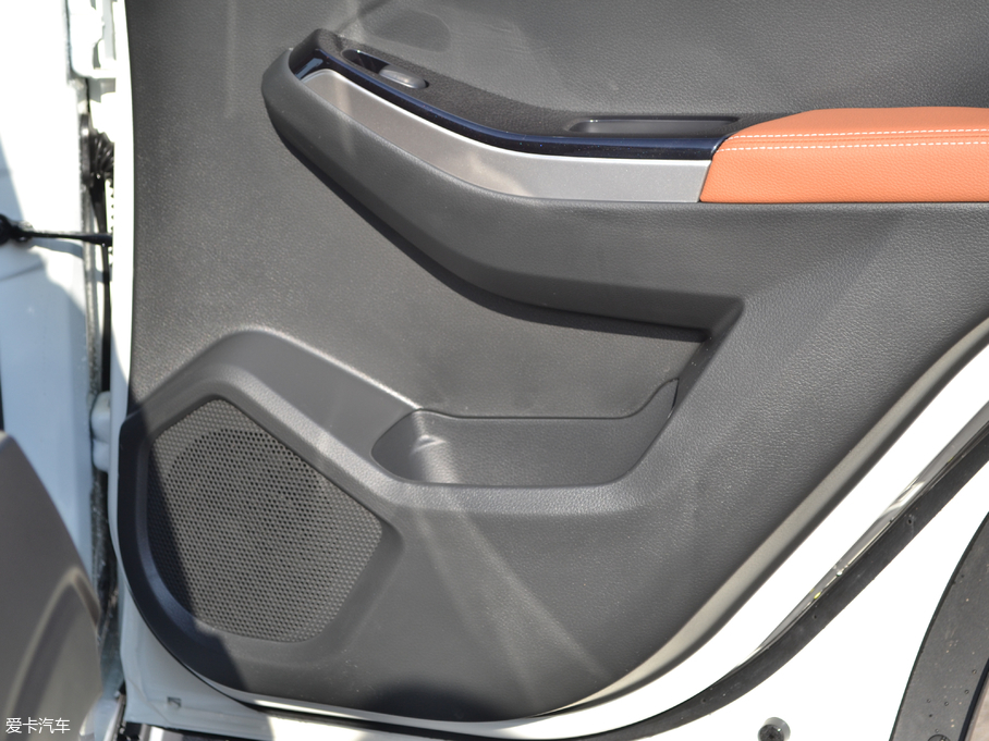 2018T70 2.0L CVT\Ӱ