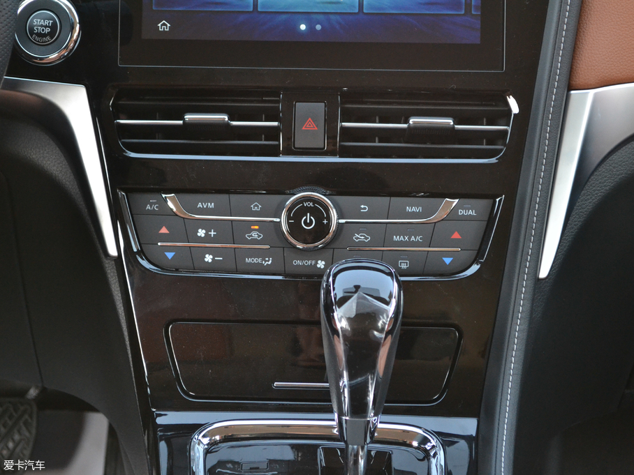 2018T70 2.0L CVT\Ӱ