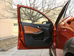 20181.4T ք\(yn)Ӱ {λ܇T