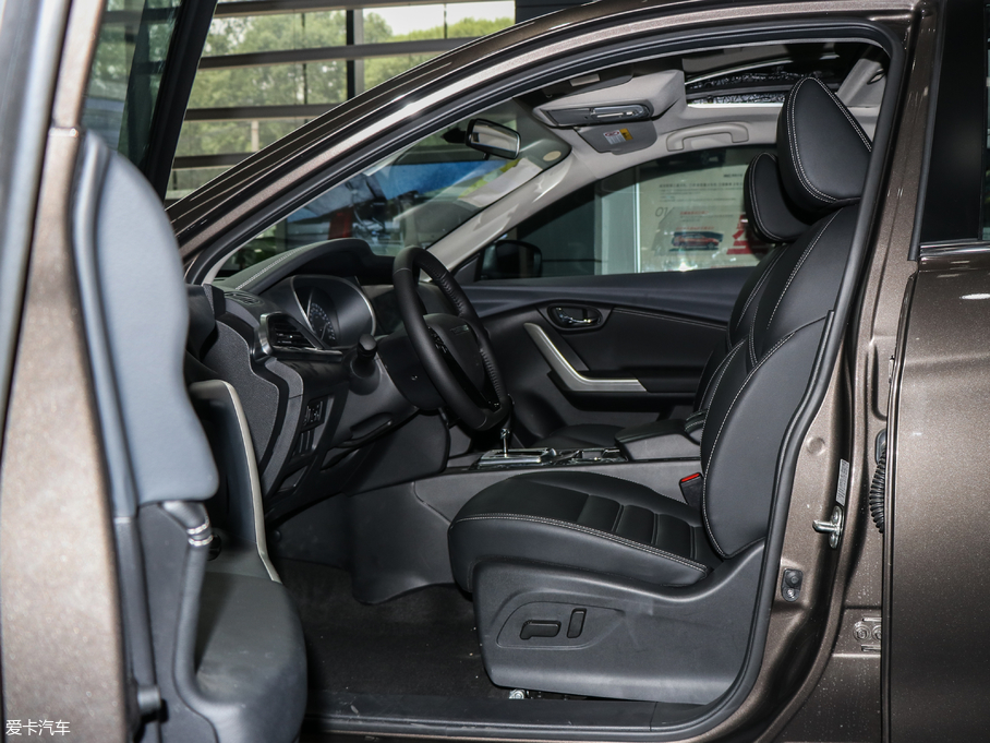 2018T90 2.0L CVTа