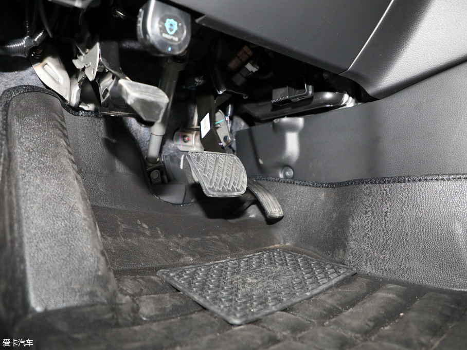 2018T90 2.0L CVT(lin)а