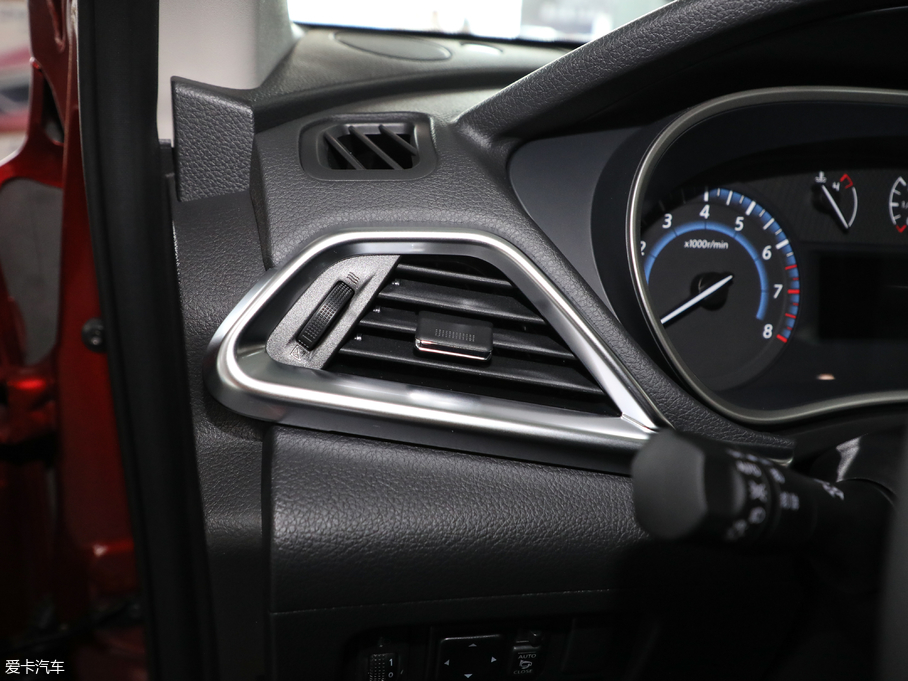 2018T90 2.0L CVT(lin)а