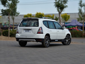 2014款1.6L 手动豪华版 整体外观