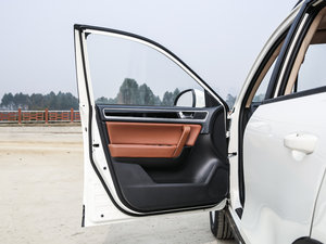 2015款1.8L 手动豪华型 驾驶位车门