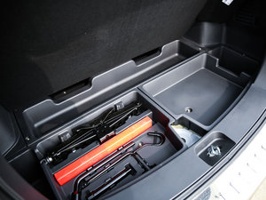 2015款1.8L 手动豪华型 空间座椅