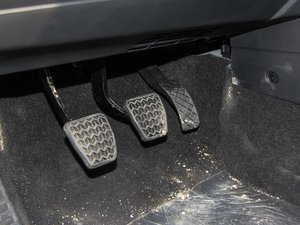 2015Ŀ 1.8L քӾӢ п؅^