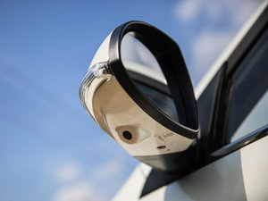 2016 1.8T CVTŞ 5 (x)(ji)^