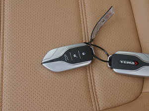 2017款1.5T 手动炫动版 车钥匙