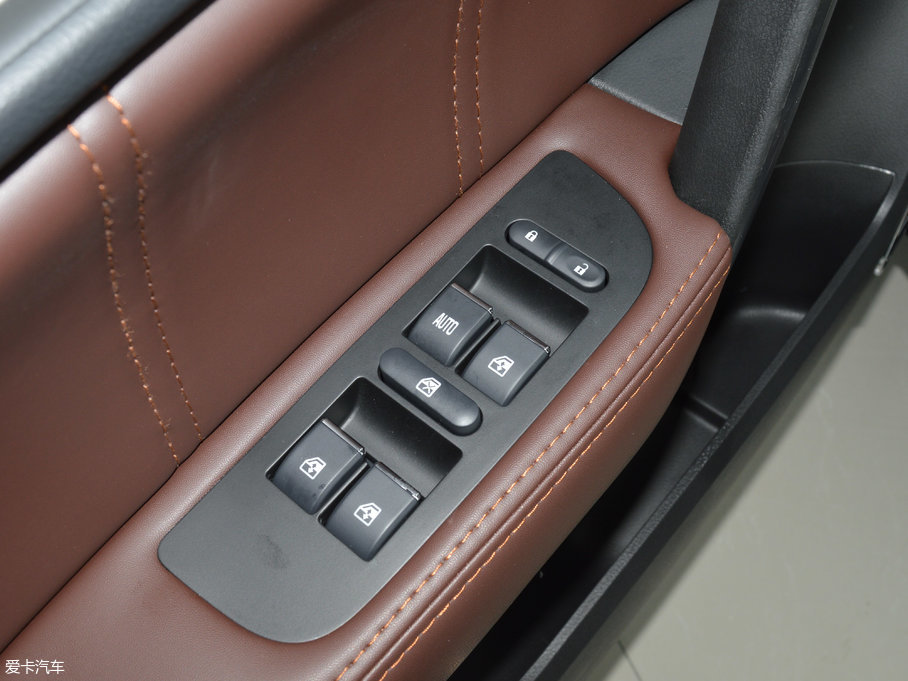 2017ҰRT70 1.5T քI\Ӱ