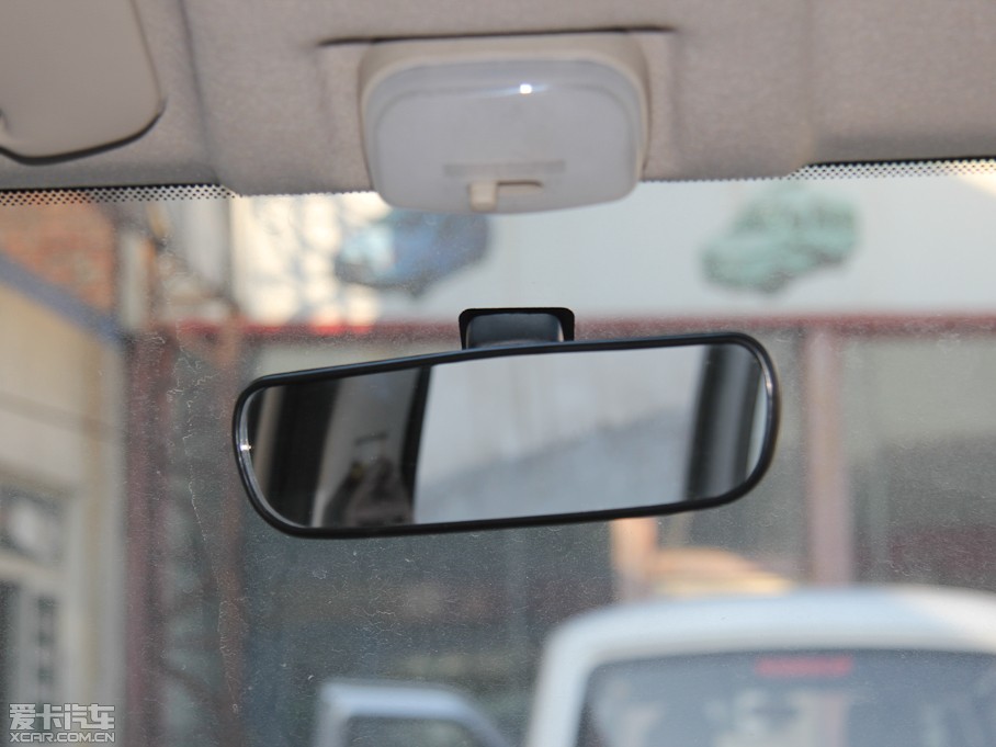 2012 1.0L ք(dng){(dio)