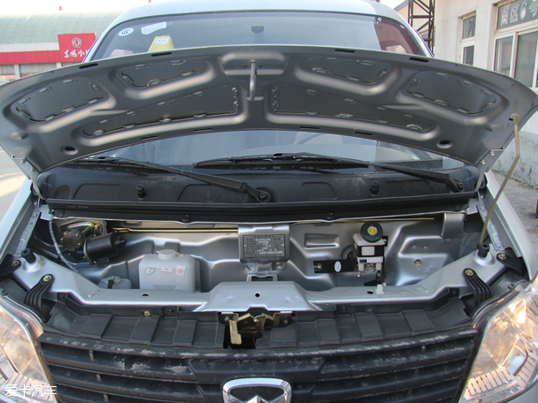 哈飛汽車2012款新民意