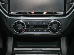 20183.0T  V {(dio){(dio)(ji)