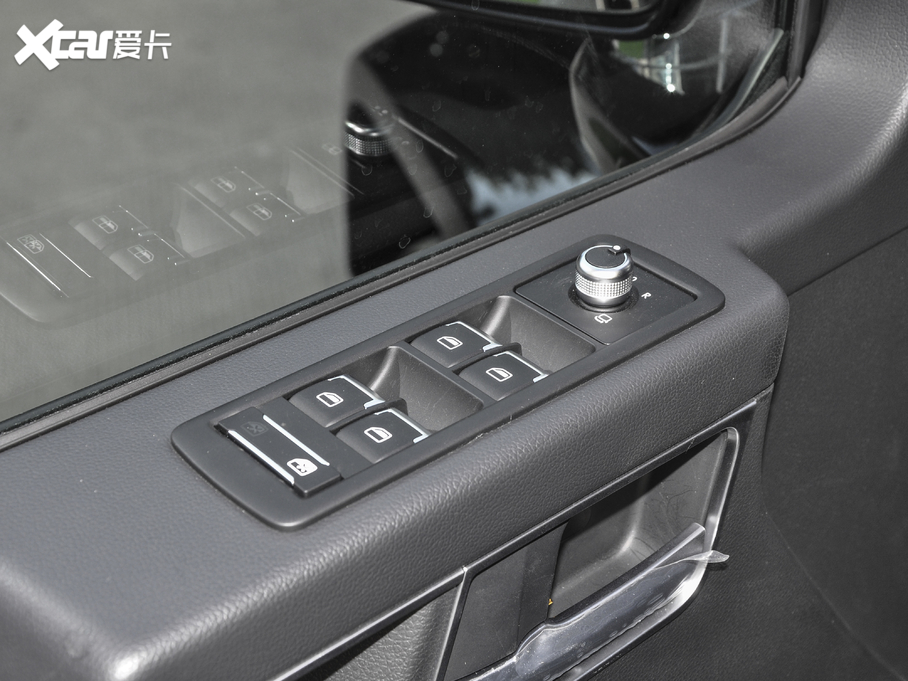 2020BJ80  3.0T Ԅ