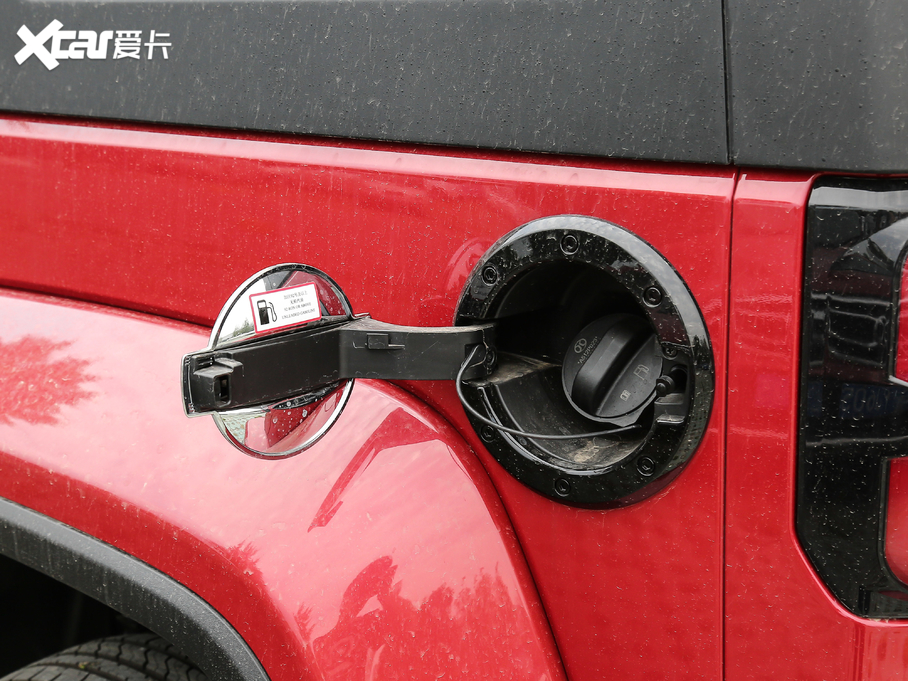 2020BJ40 2.0T ԄЫC˰ b