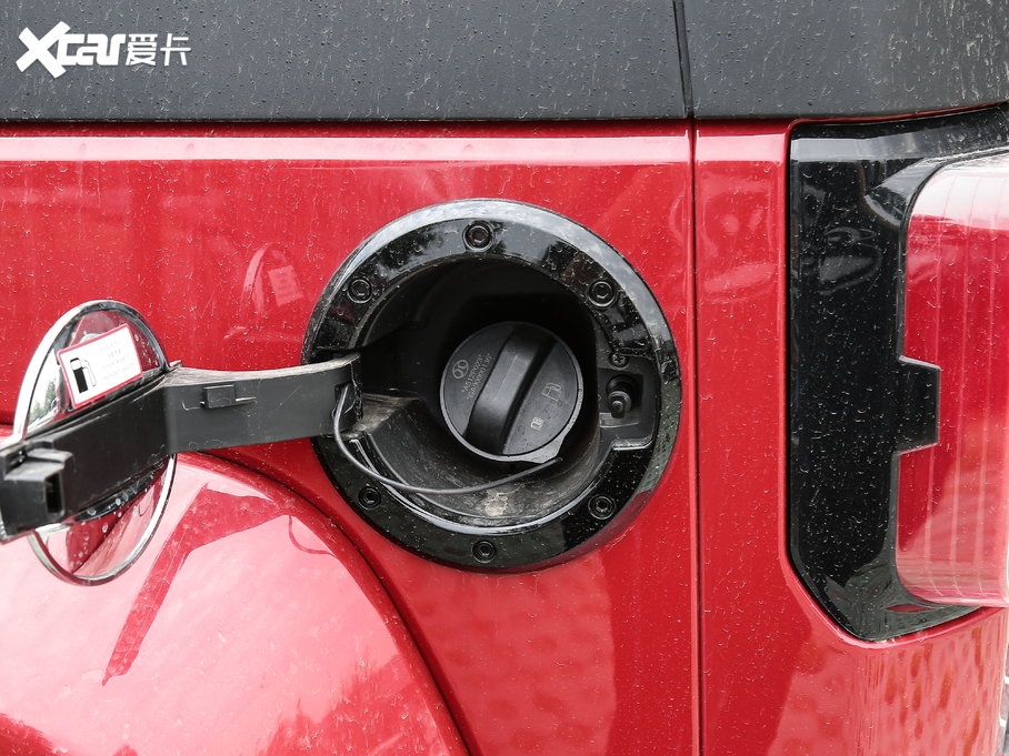 2020BJ40 2.0T Ԅ(q)ЫC˰ b