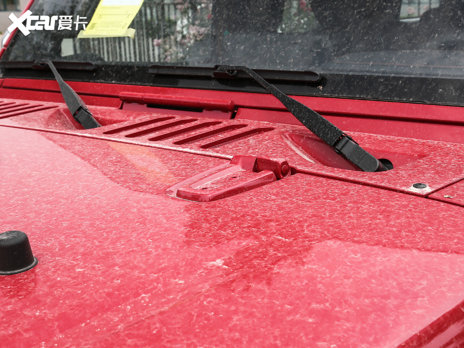 2020BJ40 2.0T ԄЫC˰ b