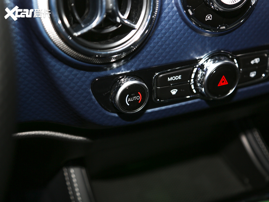 2020BJ40 2.0T Ԅ¾2020