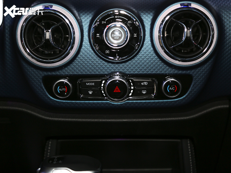 2020BJ40 2.0T Ԅ¾2020