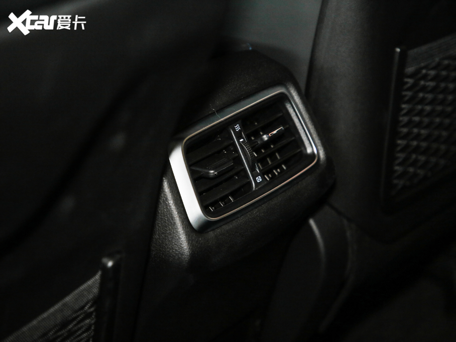 2020BJ40 2.0T ԄЫC˰ b