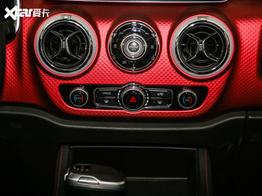 2020BJ40 2.0T Ԅ¾2020