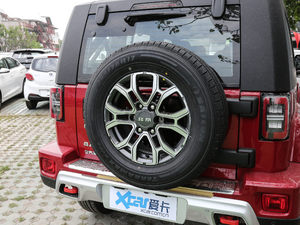 2020款2.0T 自动四驱城市猎人版 侠客型 备胎