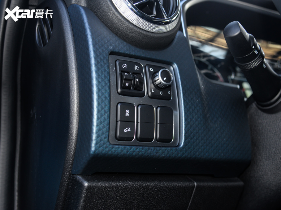 2021BJ40 2.0D Ԅ(dng)(q)hӢ۰?zhn)b