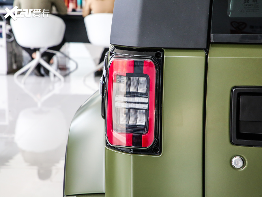 2021BJ40 2.3T Ԅ򌵶hӢ۰