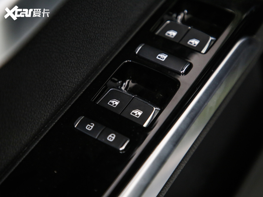 2021BJ40 2.3T Ԅ򌵶hӢ۰