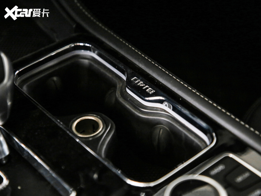 2021BJ40 2.3T Ԅ򌵶hӢ۰