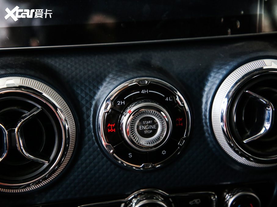 2021BJ40 2.3T Ԅ(q)hӢ۰