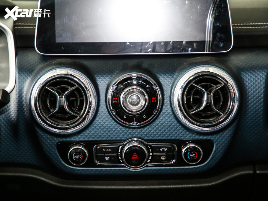 2021BJ40 2.3T Ԅ(dng)(q)hӢ۰