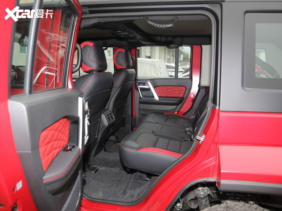 2021BJ40 2.0D Ԅ(q)hӢ۰?zhn)b ǰ늿i