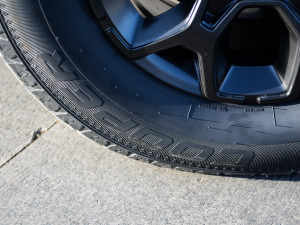 20212.0D Ԅ򌵶hӢ۰b ݆̥Ʒ